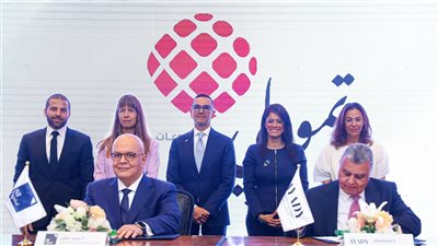 المشاط والخطيب يشهدان توقيع اتفاقية بيع 100% من أسهم شركة تمويلي بقيمة 2.5 مليار جنيه