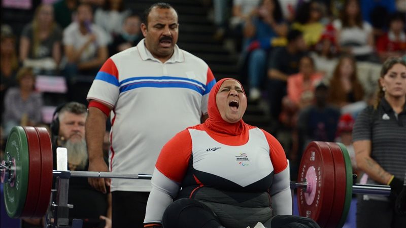 نادية فكري لاعبة