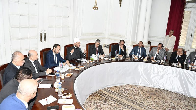 اجتماع وزير الأوقاف