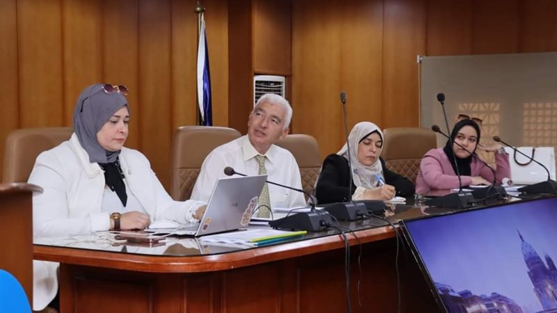 لجنة التقييم للمبادرة