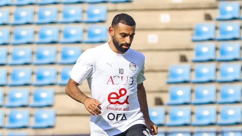 محمد صلاح قائد منتخب