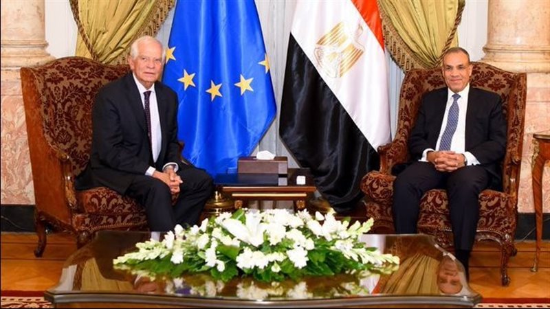 وزير الخارجية خلال