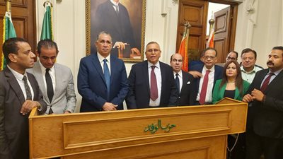 تفاصيل اجتماع رئيس حزب الوفد ونقيب المحامين حول قانون الإجراءات الجنائية (صور)