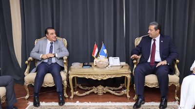 محافظ دمياط وجهاز تنمية المشروعات يتابعان برنامج 