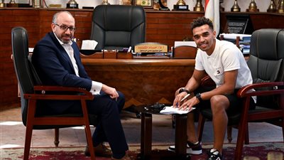  تفاصيل جلسة أمين صندوق الزمالك مع أوباما 