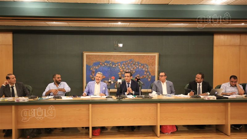 مؤتمر الصحفيين عن
