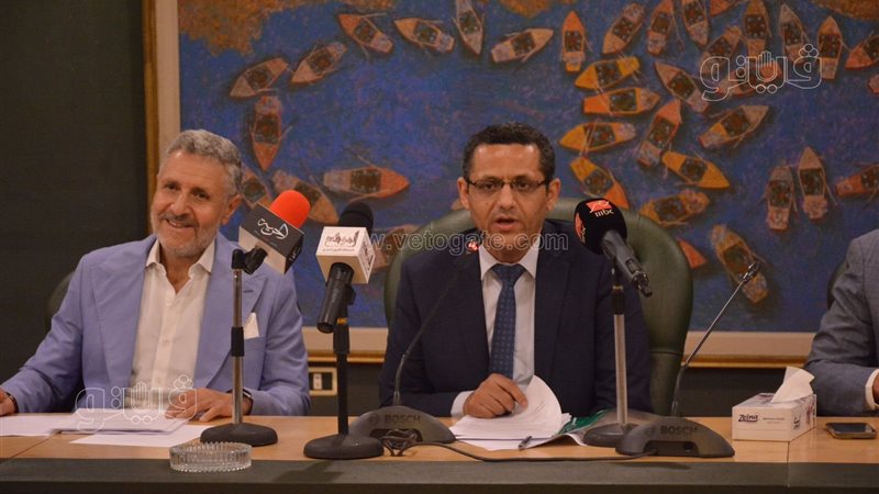 الكاتب الصحفي خالد