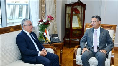 وزير التموين: تعزيز التعاون مع المنطقة الاقتصادية لقناة السويس لجذب المستثمرين