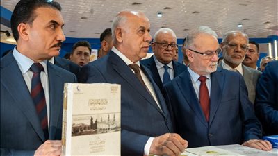 3 وزراء من العراق يزورون جناح مجلس حكماء المسلمين بمعرض بغداد للكتاب 