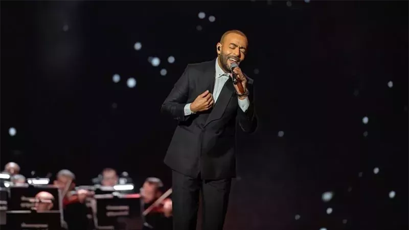 تامر عاشور