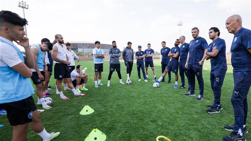بيراميدز، فيتو 