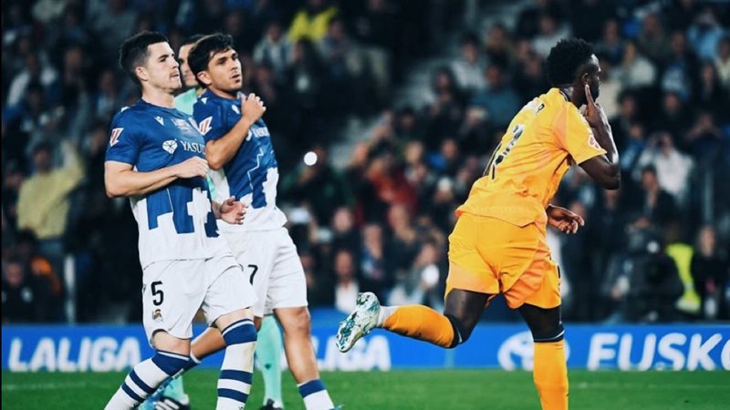 ريال مدريد يفوز علي