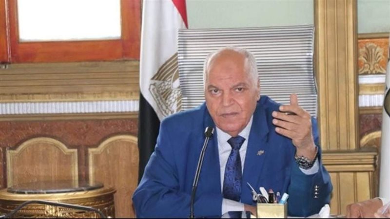 نقيب المعلمين خلف