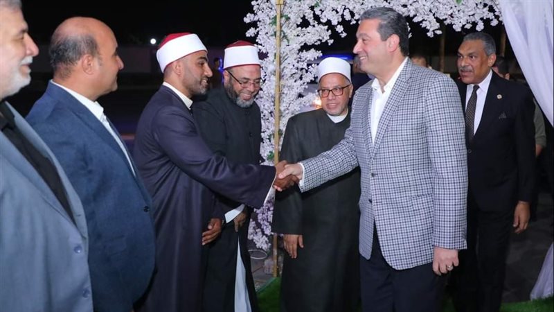 محافظ دمياط يتقدم