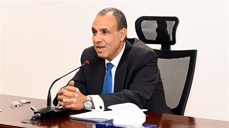 الدكتور بدر عبد العاطي،