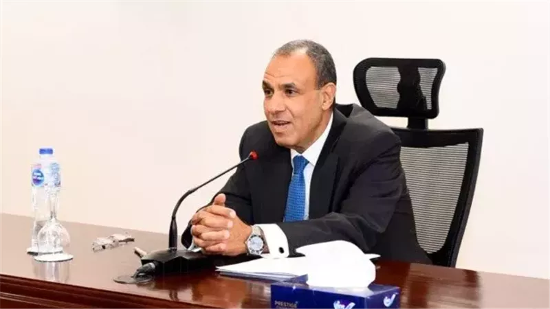 وزير الخارجية بدر