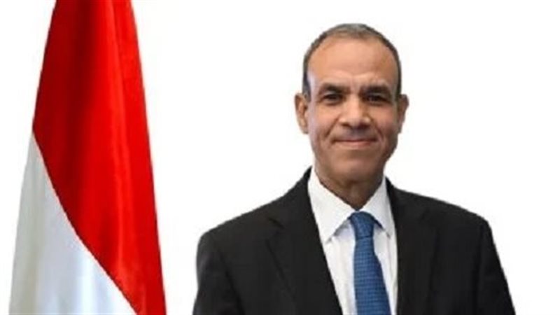 الدكتور بدر عبد العاطى