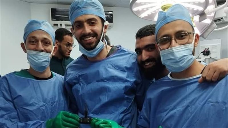 استخراج مفك من رقبة