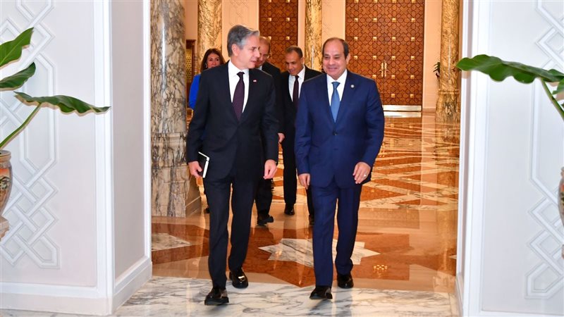 الرئيس السيسي ووزير