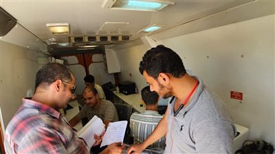 الكشف على 794 مريضًا ضمن قافلة 