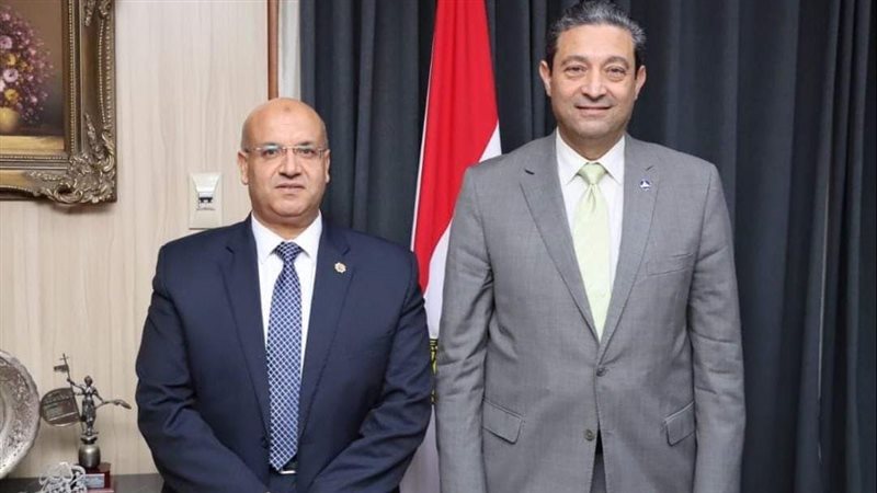 محافظ دمياط مع المستشار
