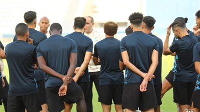 المصري يصل الإسكندرية استعدادا لمواجهة الهلال الليبي بالكونفيدرالية 