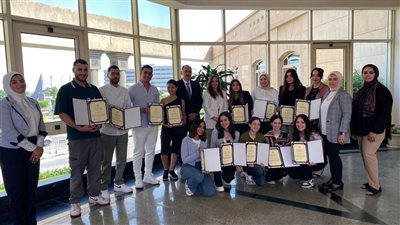 المصرية للمطارات تُنفذ برنامجا تدريبيا لطلاب كلية الإعلام بالجامعة البريطانية