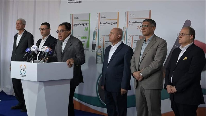  رئيس الوزراء عقب