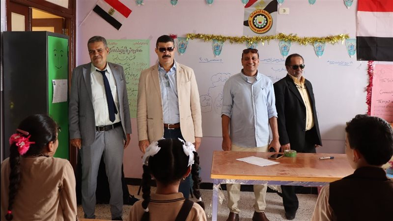 جولة في مدارس بني
