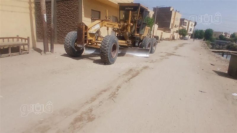 رصف وتطوير جسر طريق