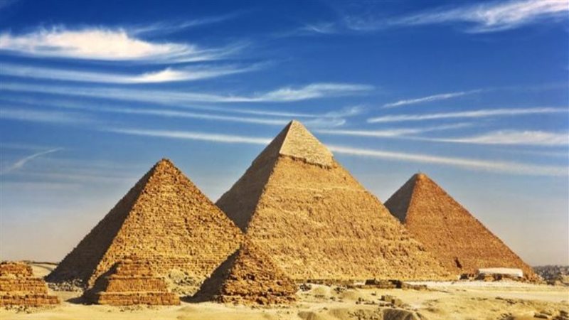 الأهرامات، فيتو