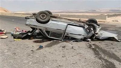 مصرع شخص وإصابة سائق في انقلاب سيارة بالصحراوي الشرقي بسوهاج