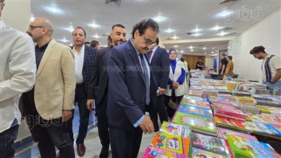 رئيس اتحاد الناشرين يدعو النقابات لتبني فكرة معرض الصحفيين (فيديو وصور) 