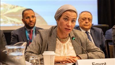 وزيرة البيئة في لقاء مفتوح بنقابة الصحفيين، اليوم 