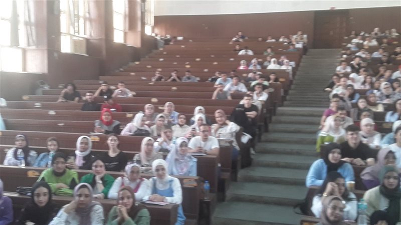 حضور كثيف من الطلاب