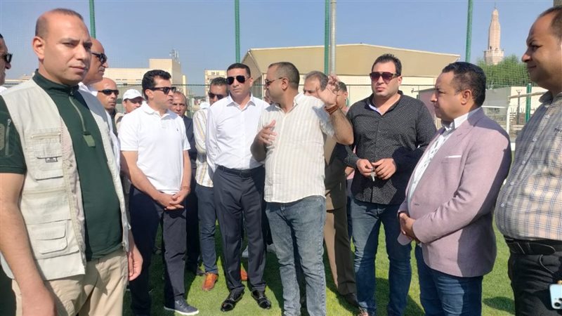 أشرف صبحي يصل الشرقية