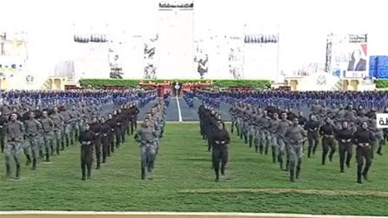طلاب كلية الشرطة