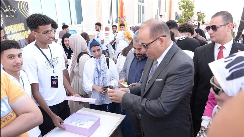رئيس جامعة المنصورة