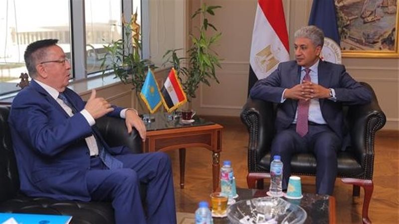 لقاء وزير السياحة