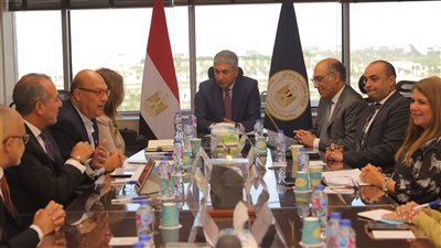 وزير السياحة يستقبل الرئيس التنفيذي لغرفة التجارة الأمريكية بمصر لبحث سبل التعاون 