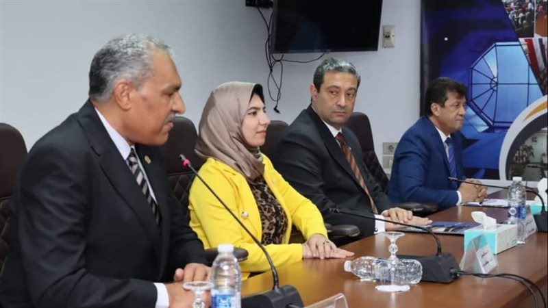 المحافظ وقيادات محافظة