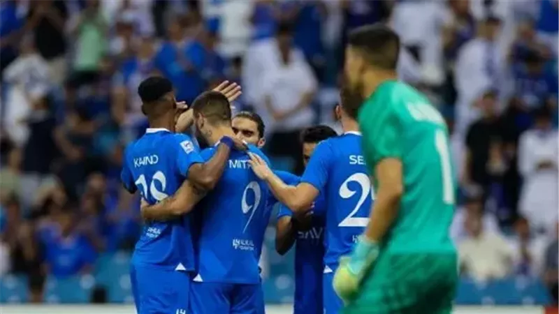 تشكيل الهلال المتوقع