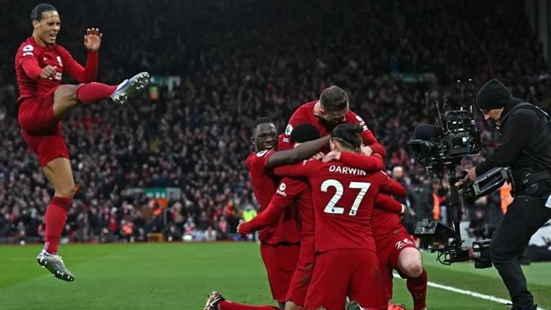  ليفربول، فيتو