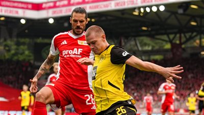 الدوري الألماني، يونيون برلين يتقدم على بوروسيا دورتموند بثنائية في الشوط الأول