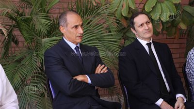 وصول جمال مبارك إلى قبر والده للاحتفال بذكرى حرب أكتوبر (فيديو وصور)