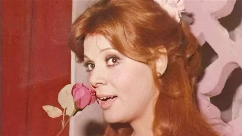 الفنانة صفاء أو السعود