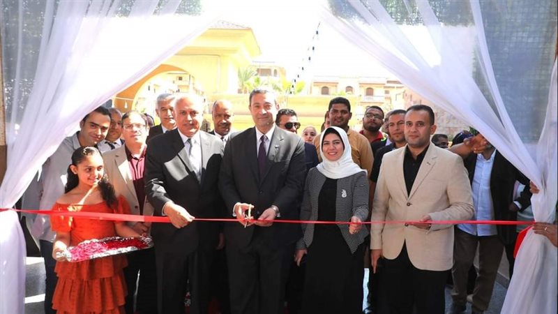 محافظ دمياط يفتتح