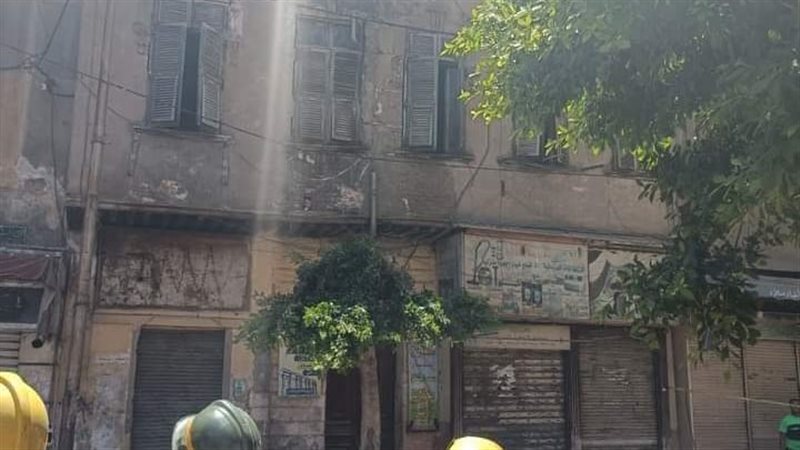 انهيار جزئي لعقار