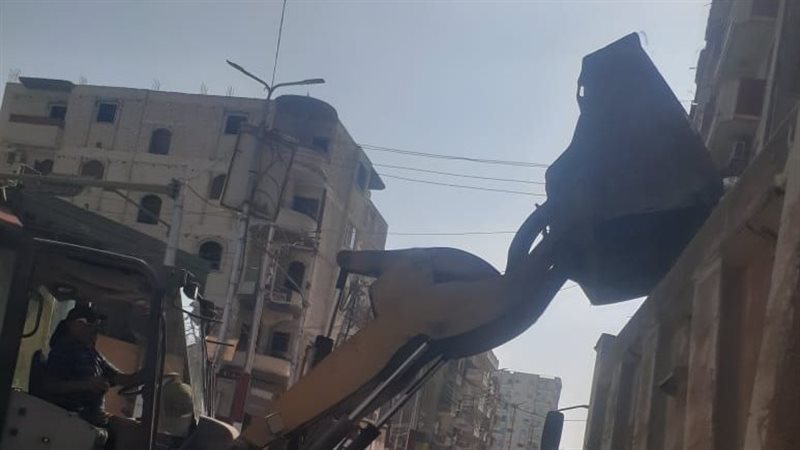 رفع القمامة والمخلفات