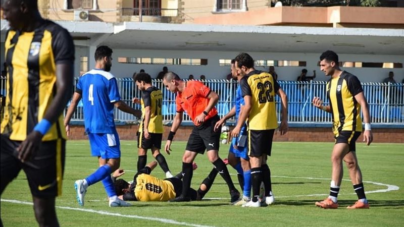دوري المحترفين، فيتو